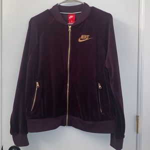 Nike 💜Velour💜 Jacket💜NWT